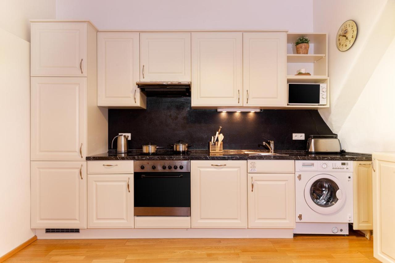 Classy Apartments Charles Bridge 프라하 외부 사진